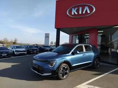 Bleu minéral métallisé Occasion 2024 Kia Niro Premium SUV | 33 980 €