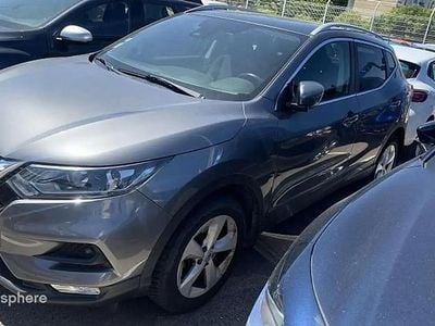 Rouge Occasion 2018 Nissan Qashqai N-Connecta SUV | 13 799 € (Bon prix)