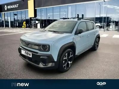 Bleu nuage Occasion 2025 Renault 4 E-Tech Techno SUV | 32 990 € (Prix juste)