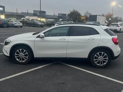 Mercedes GLA200