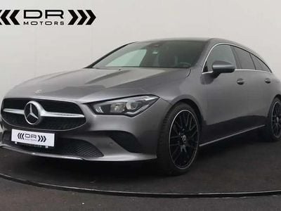Gris Occasion 2020 Mercedes CLA180 Business Berline | 21 995 € (Prix juste)