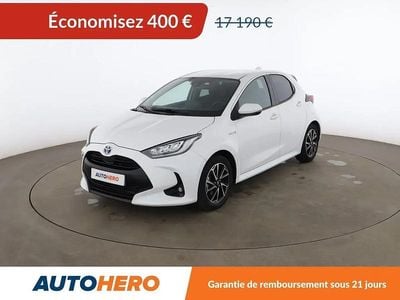 Occasion Toyota Yaris Hybrid Design 116 ch (85 kW) 2021 Blanc Citadine