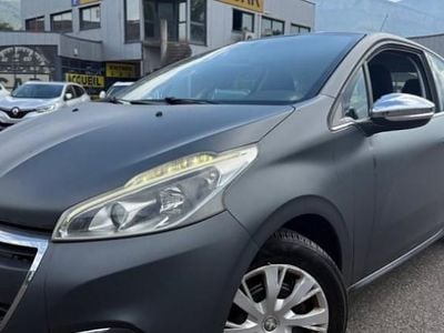 Occasion 2015 Peugeot 208 Allure Citadine | 6 490 € (Prix juste)