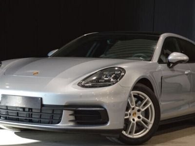 Porsche Panamera 4