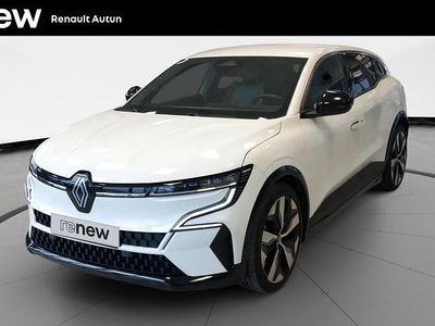 Blanc Occasion 2022 Renault Megane E-Tech Techno Berline | 21 900 € (Prix juste)