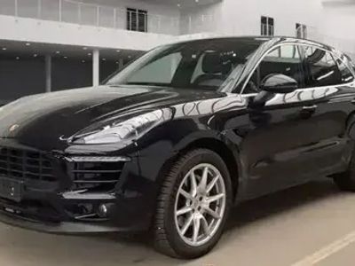 Porsche Macan S