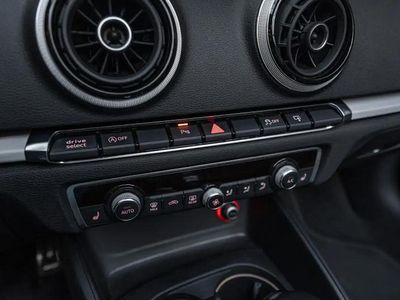 Occasion Audi Cabriolet 305 ch (224 kW) 2015 Noir Cabriolet