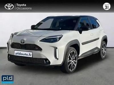 Occasion Toyota Yaris Cross Sport 2023 Bi ton gris chrome SUV