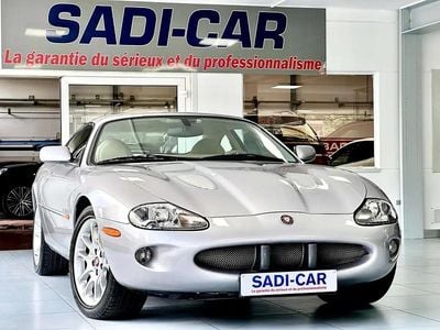 Gris Occasion 2001 Jaguar XKR Supercharged Coupé | 24 990 €