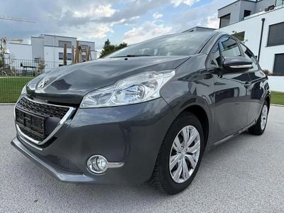 Gris Occasion 2012 Peugeot 208 Access Citadine | 9 900 € (Prix juste)