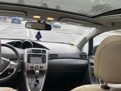 Occasion Toyota Verso Lounge 150 ch (110 kW) 2010 Bleu Monospace