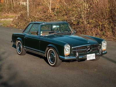 Occasion Mercedes 250 150 ch (110 kW) 1967 Vert Cabriolet