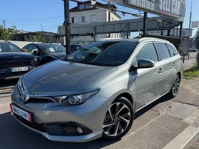Occasion Toyota Auris Hybrid 137 ch (100 kW) 2017 Gris Break