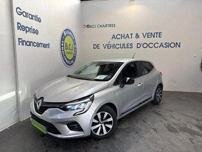 Gris Occasion 2023 Renault Clio V Business Berline | 14 990 € (Bon prix)