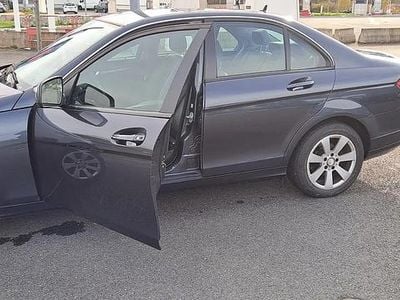 Mercedes C200