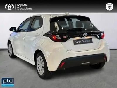Blanc Occasion 2022 Toyota Yaris Hybrid Business Edition Berline | 17 990 € (Bon prix)