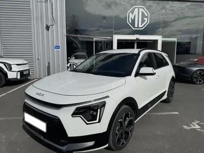 Blanc Occasion 2024 Kia Niro Premium SUV | 24 990 € (Bon prix)