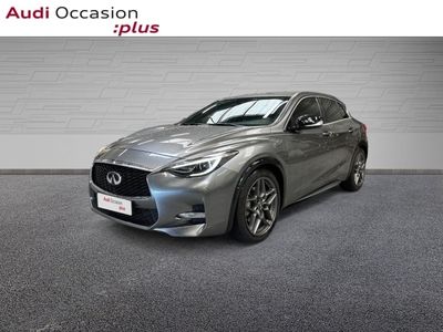 Infiniti Q30