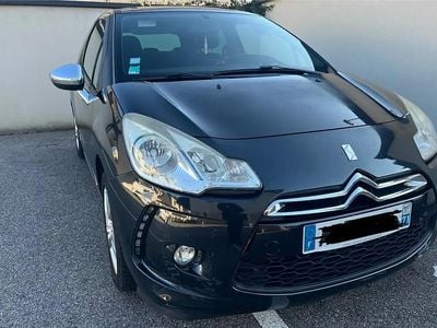 Noir Occasion 2010 Citroën DS3 So Chic Berline | 6 800 € (Prix assez cher)