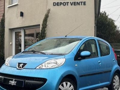 Bleu Occasion 2008 Peugeot 107 Citadine | 3 490 € (Prix juste)