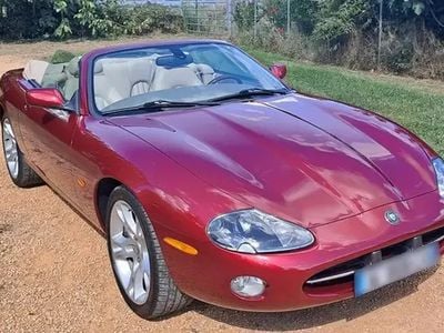 Rouge Occasion 2004 Jaguar XK8 Cabriolet | 29 900 €