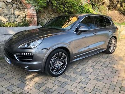 Gris Occasion 2012 Porsche Cayenne SUV | 35 990 € (Prix assez cher)