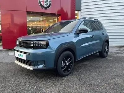 Bleu lago métallisé Occasion 2025 Fiat Grande Panda Citadine | 22 390 € (Prix juste)