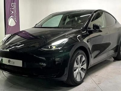 Noir Occasion 2023 Tesla Model Y Standard Range SUV | 34 490 € (Prix juste)