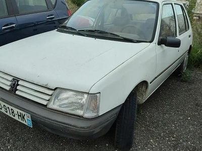 Occasion Peugeot 205 60 ch (44 kW) 1993 Citadine