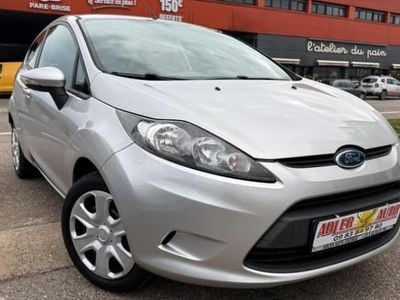 Gris Occasion 2009 Ford Fiesta Trend Citadine | 4 990 € (Prix juste)