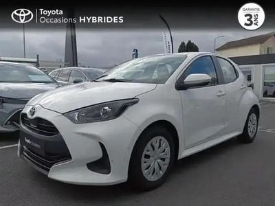 Blanc Occasion 2022 Toyota Yaris Hybrid Berline | 18 480 € (Prix juste)