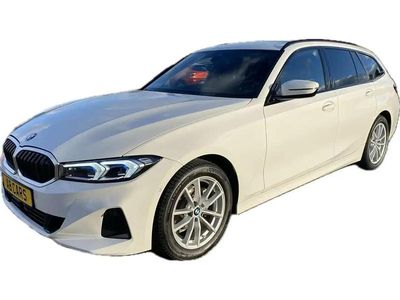 Gris Occasion 2023 BMW 318 Sport Line Break | 34 990 € (Prix juste)