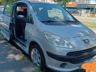 Peugeot 1007