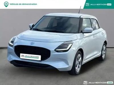 Occasion Suzuki Swift 2025 Pure white pearl métallisé Berline