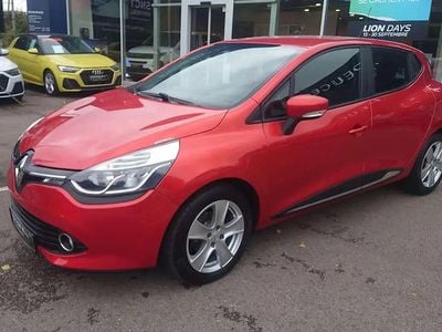 Rouge Occasion 2016 Renault Clio IV Expression Citadine | 9 500 €