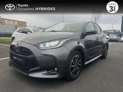 Gris atlas (m) Occasion 2022 Toyota Yaris Hybrid Design Berline | 18 990 € (Prix juste)