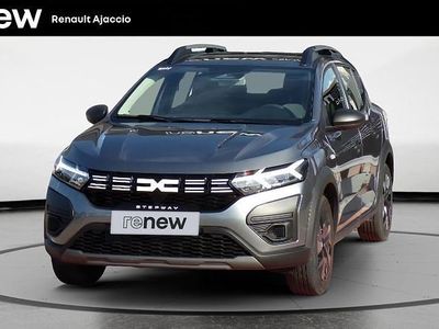 Gris Occasion 2025 Dacia Sandero Essentiel Citadine | 15 900 € (Prix juste)