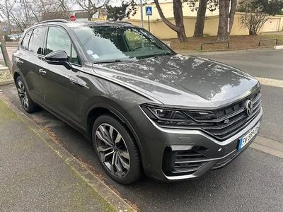 Gris Occasion 2020 VW Touareg R SUV | 50 990 € (Bon prix)