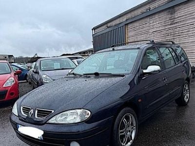 Occasion Renault Mégane GrandTour Expression 110 ch (80 kW) 2000 Bleu Break