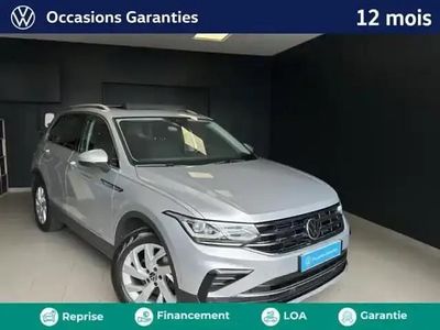 Reflet d'argent métallisée Occasion 2023 VW Tiguan Elegance SUV | 31 480 € (Prix juste)