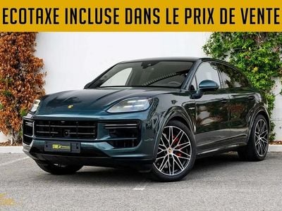 Vert Occasion 2024 Porsche Cayenne Turbo E-Hybrid SUV | 199 740 €