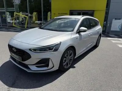 Gris lunaire métallisé Occasion 2023 Ford Focus ST-Line Break | 19 989 € (Prix juste)