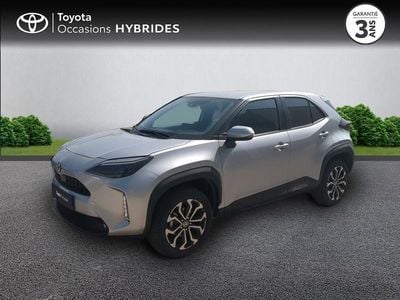 Gris Occasion 2022 Toyota Yaris Hybrid Design SUV | 21 490 € (Bon prix)