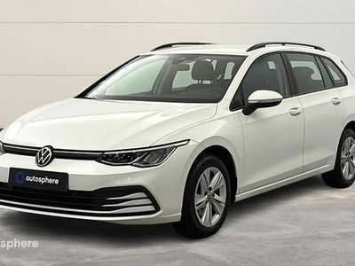 Blanc Occasion 2022 VW Golf VIII Business Break | 21 299 € (Prix juste)