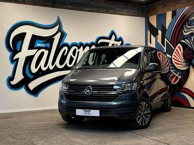 Gris Occasion 2022 VW Multivan Van | 37 900 € (Prix juste)