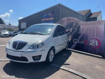 Occasion Lancia Musa Gold 95 ch (69 kW) 2012 Blanc Monospace