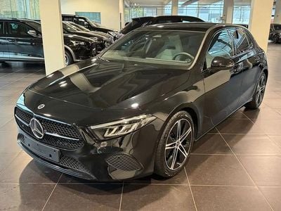 Noir Occasion 2024 Mercedes A180 Progressive Citadine | 31 990 € (Prix juste)