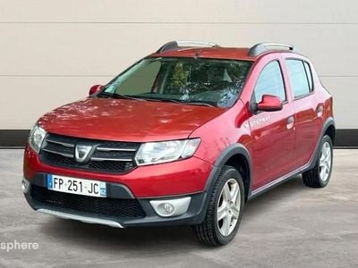 Rouge Occasion 2015 Dacia Sandero Prestige Citadine | 7 999 € (Prix juste)
