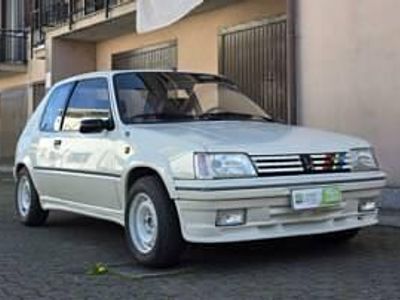 Occasion Peugeot 205 101 ch (74 kW) 1991 Blanc Citadine
