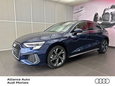 Bleu navarre métallisé Occasion 2024 Audi A3 Sportback e-tron S-Line Citadine | 39 900 € (Prix cher)